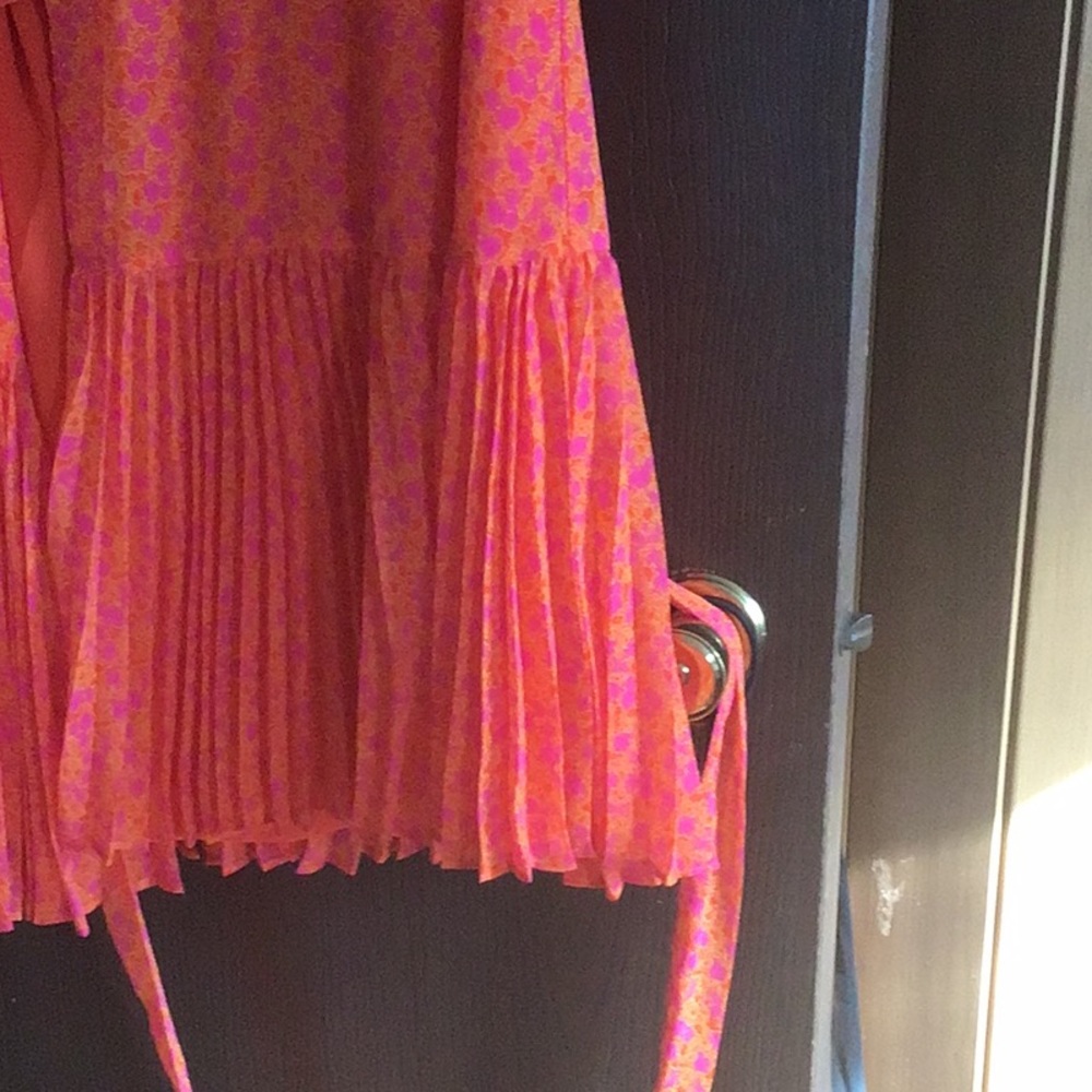 Dress - Picture 9 of 9